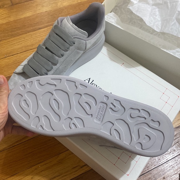 Alexander McQueen sneakers grey suede size 38 NO LOW OFFERS - Picture 3 of 6